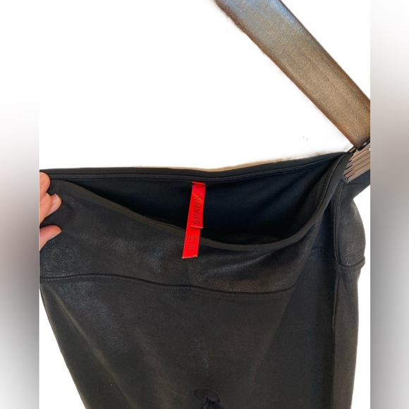 Spanx Black Faux Leather Leggings Shapewear Size Medium - Picture 5 of 5